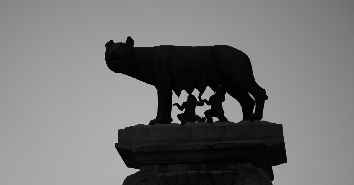Ancient mythology and black-goo in Prometheus - Ancient sculpture of mythical Romulus and Remus