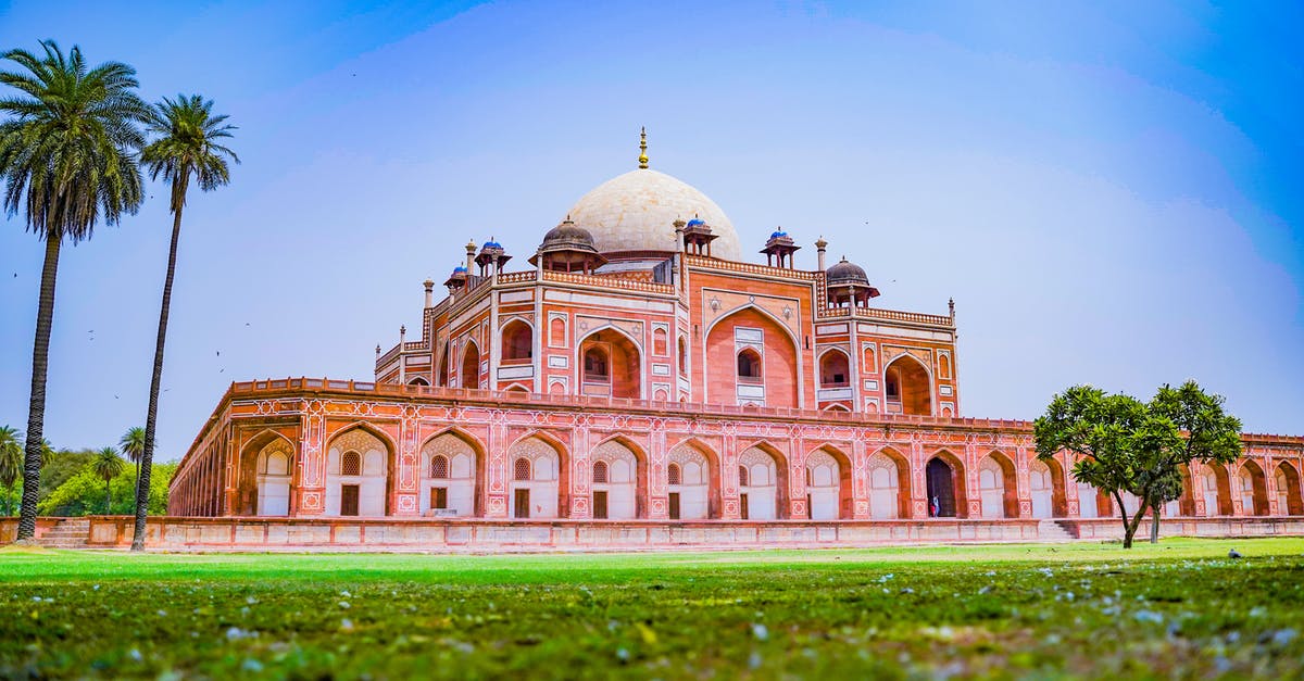 Does Becca Mansell know about Hutch's history? - Humayun’s Tomb Under Blue Sky