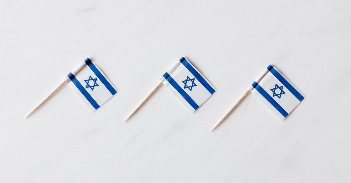 Does Q in Star Trek always have blue lips? - Set of Israeli flags on toothpicks