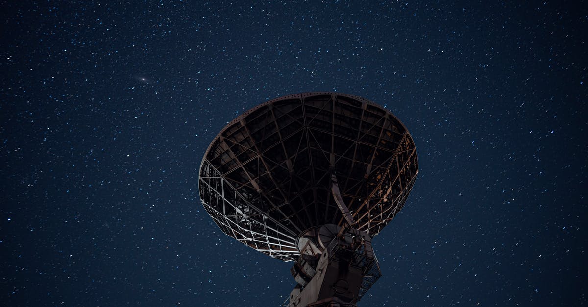 How did Solomon knows it is a signal of attack? - Radio telescope under bright starry sky
