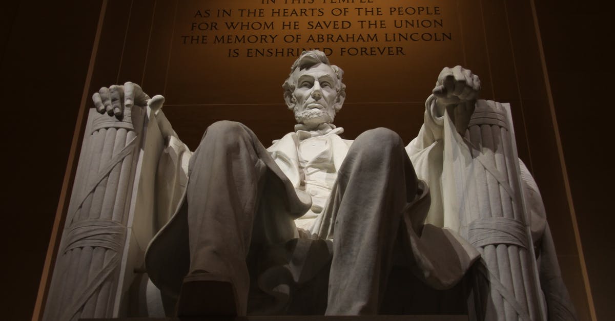 How does "C" know about the history of the house? - Abraham Lincolcn Statue