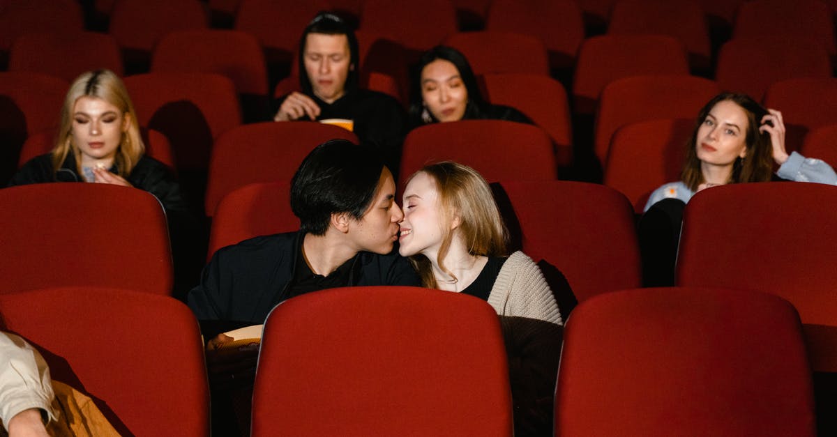 How is narrative affected by cinema turnover schedules? - A Couple Kissing in the Cinema