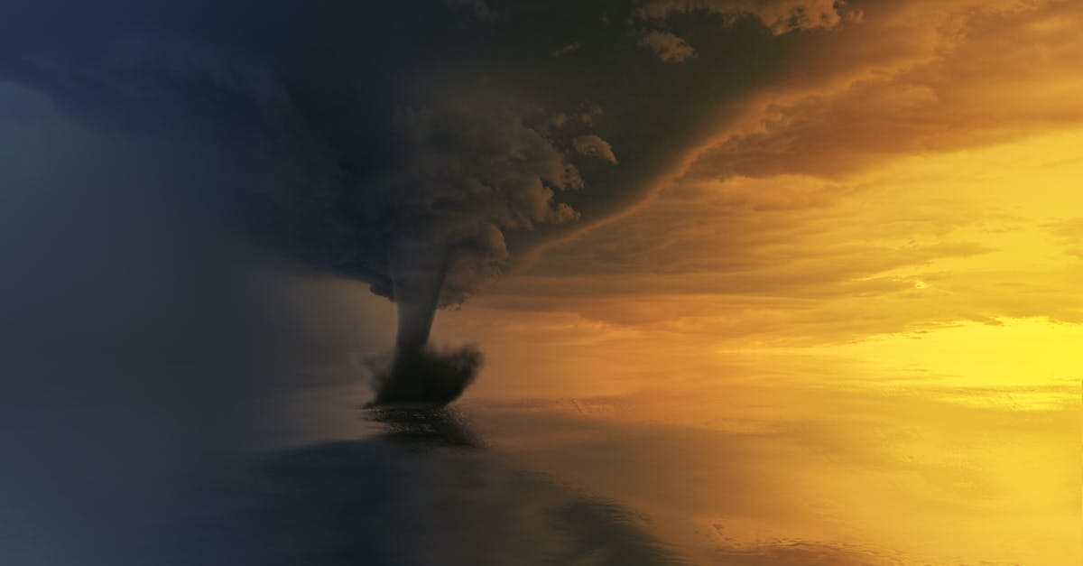 How realistic is the tornadoes in Into the storm 2014 - Tornado on Body of Water during Golden Hour