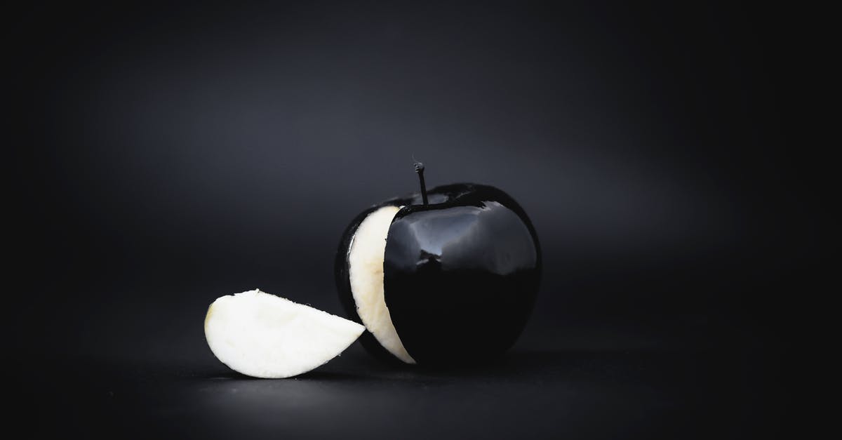 How was the effect of David Walliams finger being cut off achieved - Black apple with slice cut out