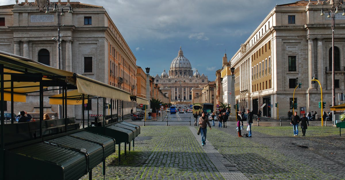 Is Peter related to Regina in the origin world? - Photo of Saint Peter's Square With View Of The Basilica