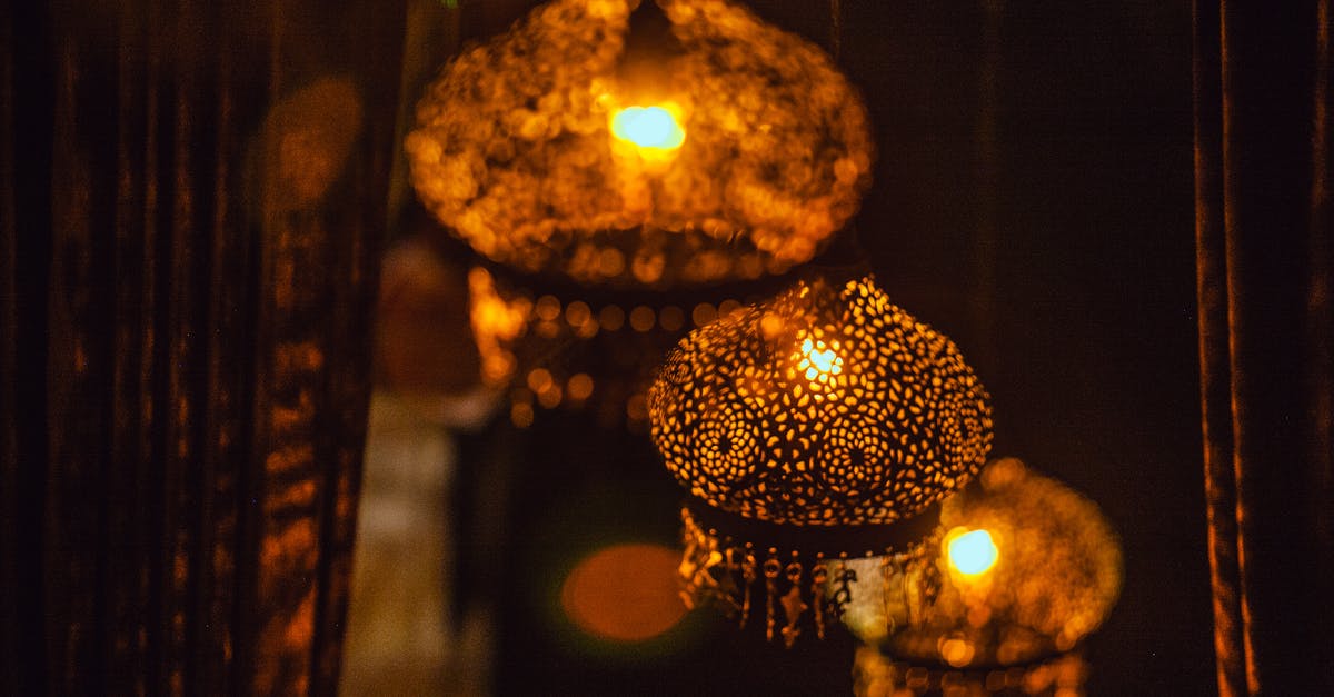 The Charlie Francis mystery from Fringe - Glowing oriental lamps hanging on ceiling