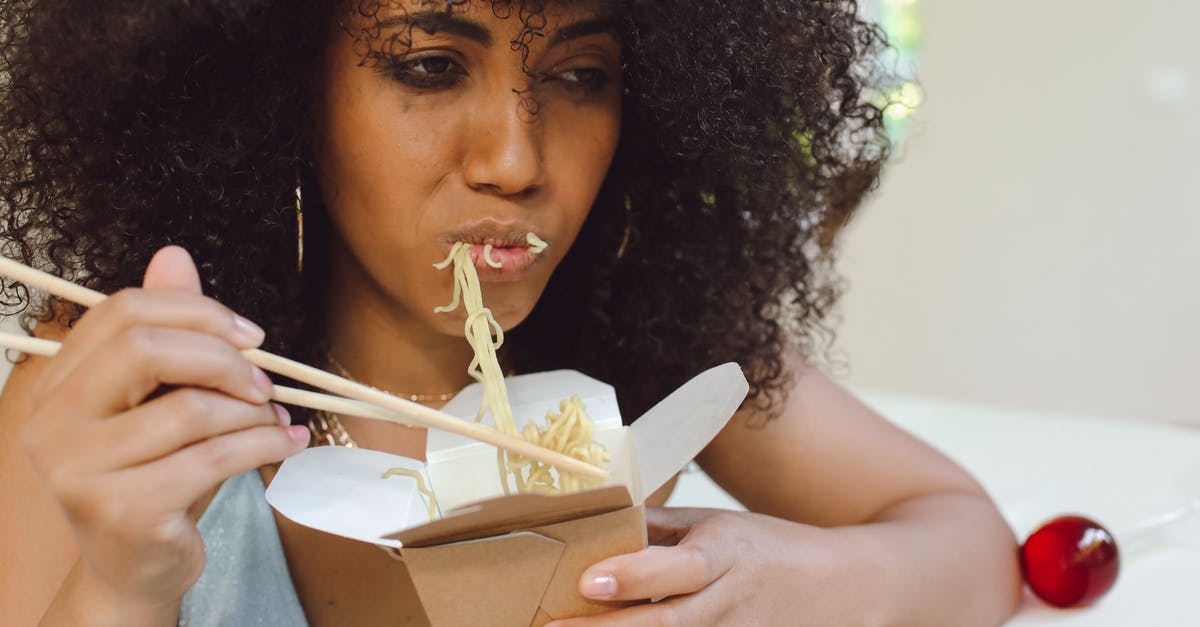 What happens between the scene where Max knocks Noodles out, and the moment Noodles come to? - Woman Eating Take Out Noodle 