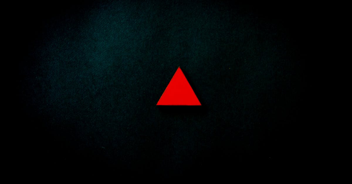 What is the meaning behind Lisa Simpsons triangle shaped red eyes? - Red Triangle