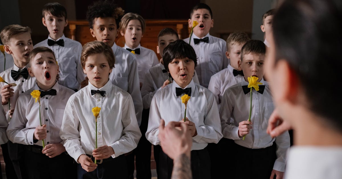 Why did Frankie Valli sing "Silhouettes" in Jersey Boys? - A Boys Choir Singing while Holding Yellow Flowers 