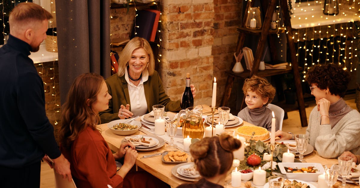 Why did Joshua go to Murtaugh's house instead of fleeing? - Family Celebrating Christmas Dinner