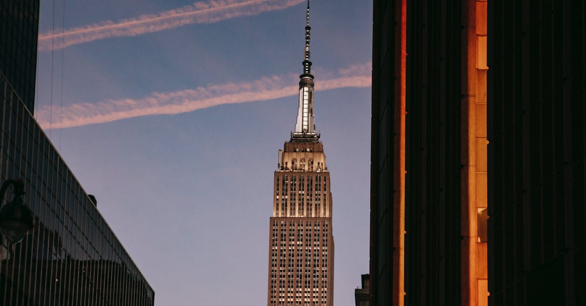 Why was there such a large gap between the US and UK release of Wreck-It Ralph? - Empire State Building in New York in evening